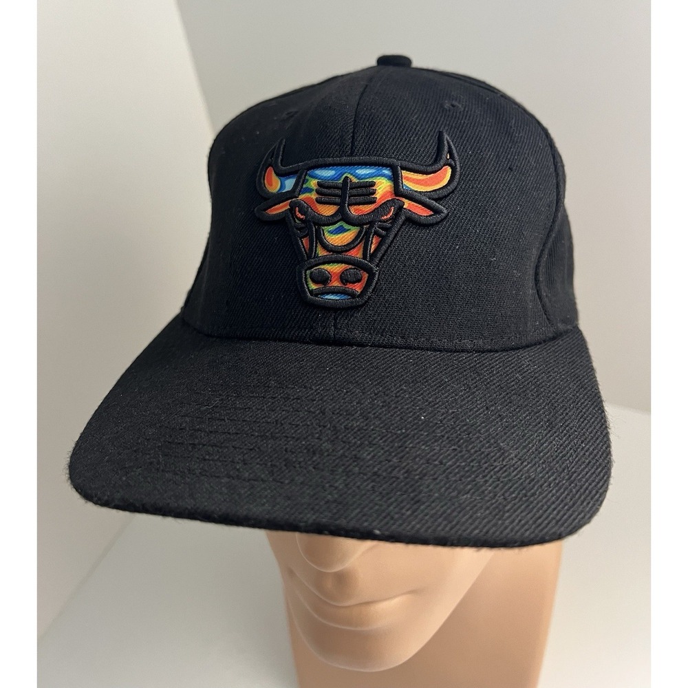 Mitchell & Ness Bulls Cap Hat Nostalgia Co. Philadelphia PA Black Multi-Color